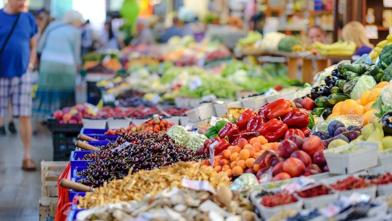 Geçiş yapacak olursak, seyahat sektöründe ise alternatif tatil rotaları popülerlik