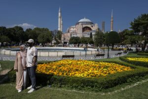 Ayasofya’da her gün İslam’a geçiş merasimi (ihtida)  yapılıyor