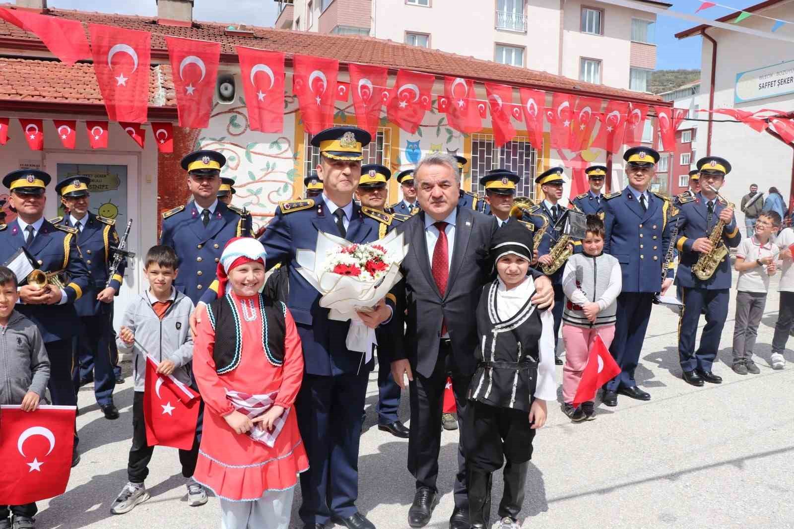 Bilecik'te 105. Nisan Ulusal Egemenlik ve Çocuk Bayramı coşkuyla kutlandı.