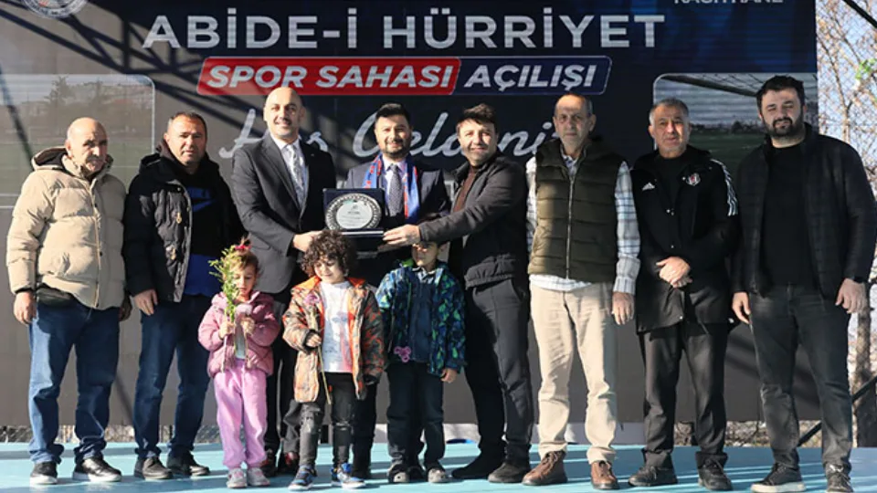 Kâğıthane: İstanbul’un Tarihi ve Modern Yüzü. Kâğıthane Nerededir? Kâğıthane, İstanbul’un