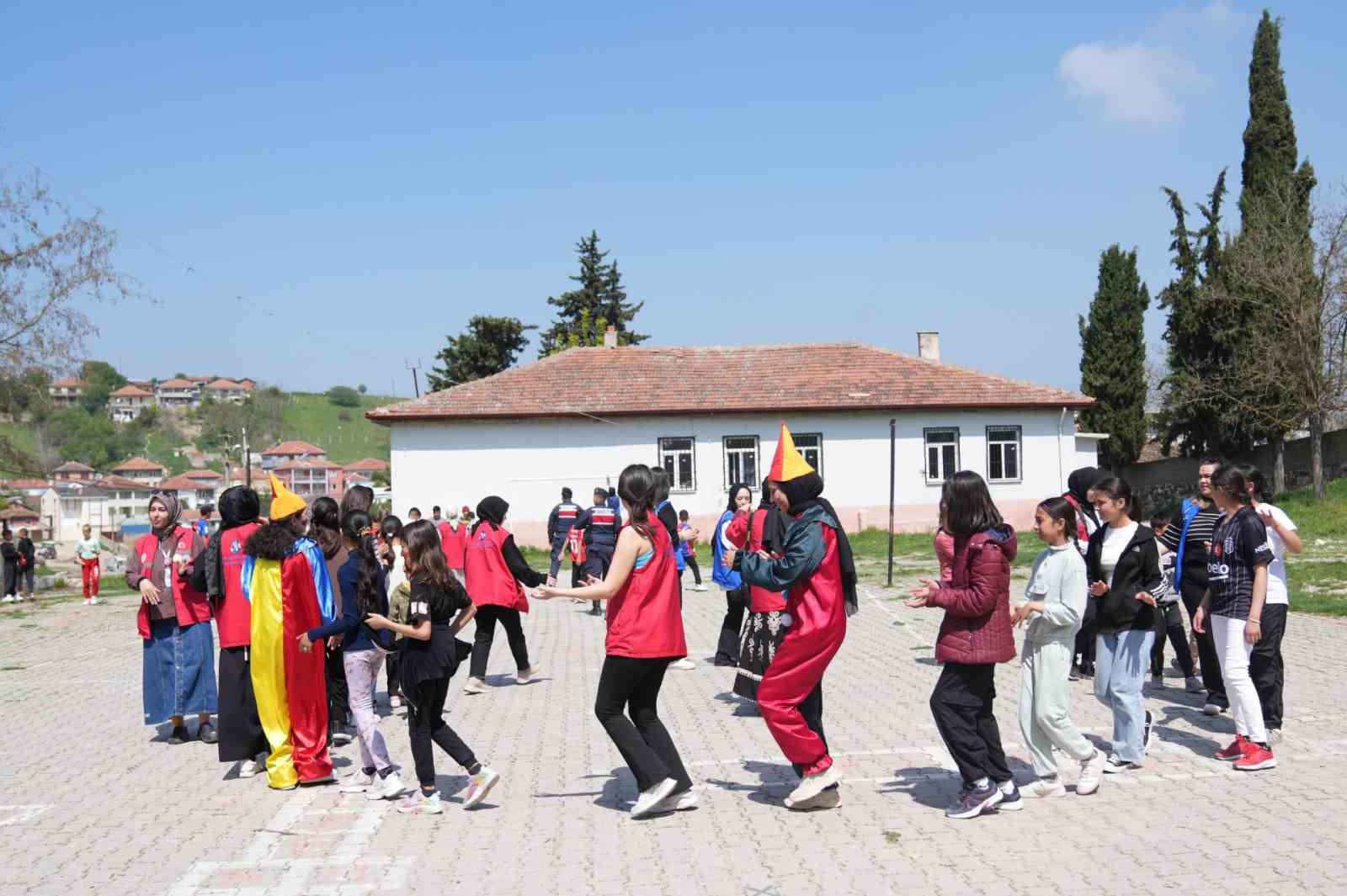 Balıkesir'de Damla Gönüllülük Hareketi ile Doğa ve Toplum Seferberliği