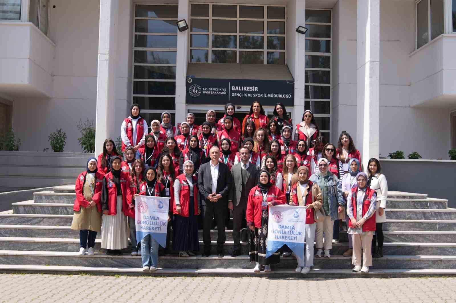 Balıkesir'de Damla Gönüllülük Hareketi ile Doğa ve Toplum Seferberliği