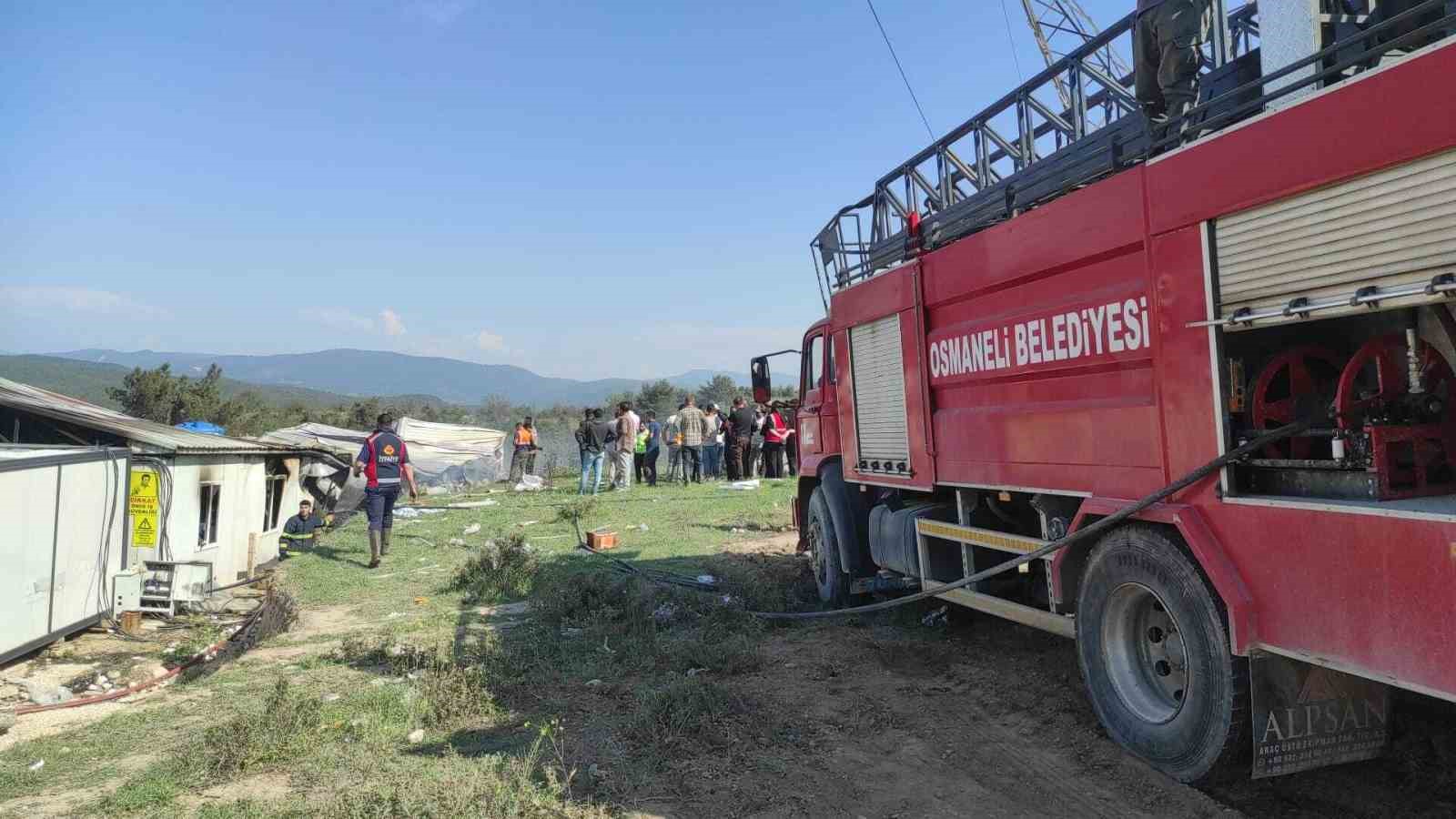 Bilecik Osmaneli'nde İşçi Konteynerlerinde Yangın