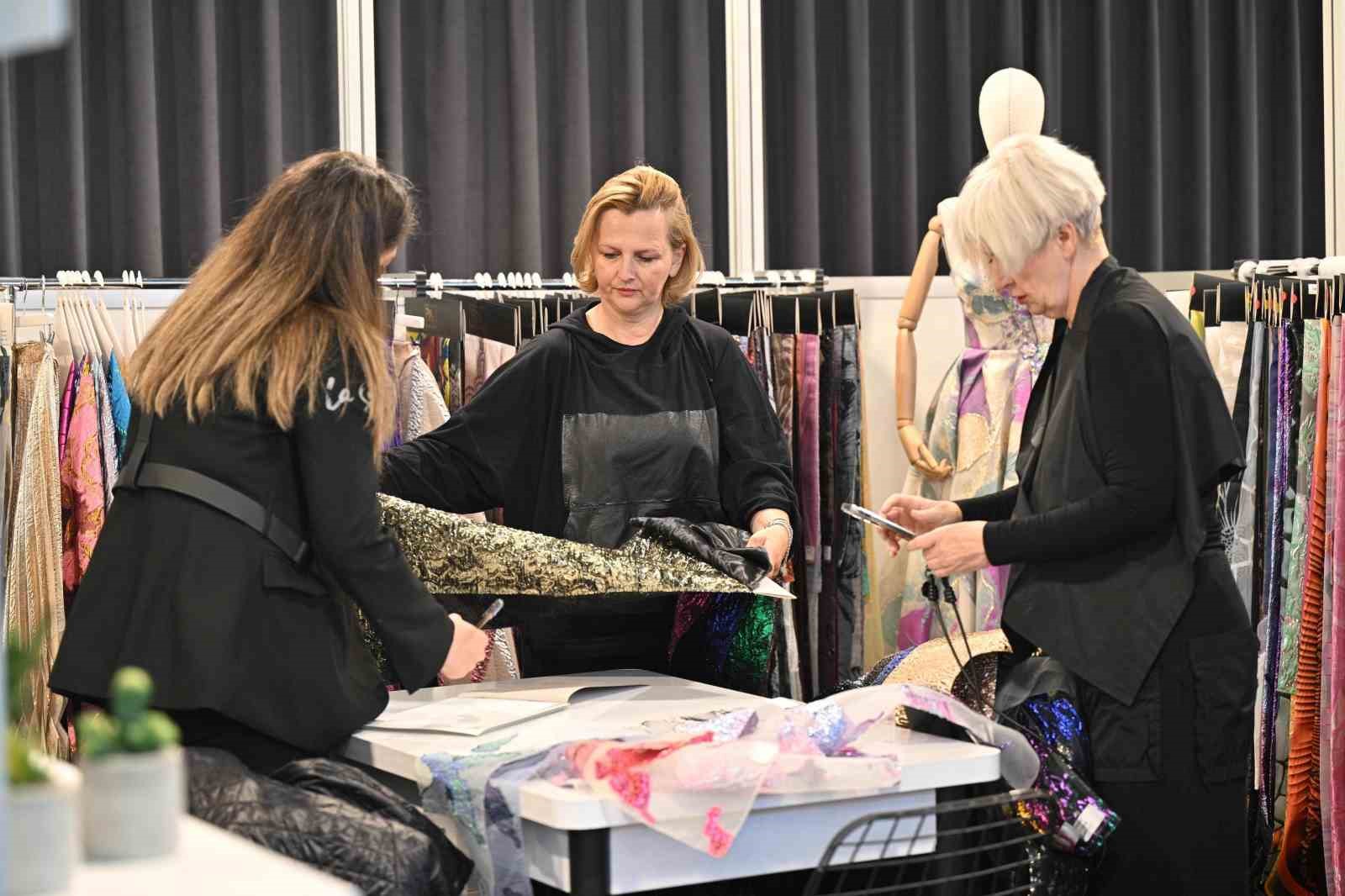 Turkish Fashion Fabrics Show ile Bursa’nın Küresel Atılımı 1 Bursa Tekstil Sektörünün Gururu Türk Moda Kumaş ve Aksesuarları Fuarı Açıldı