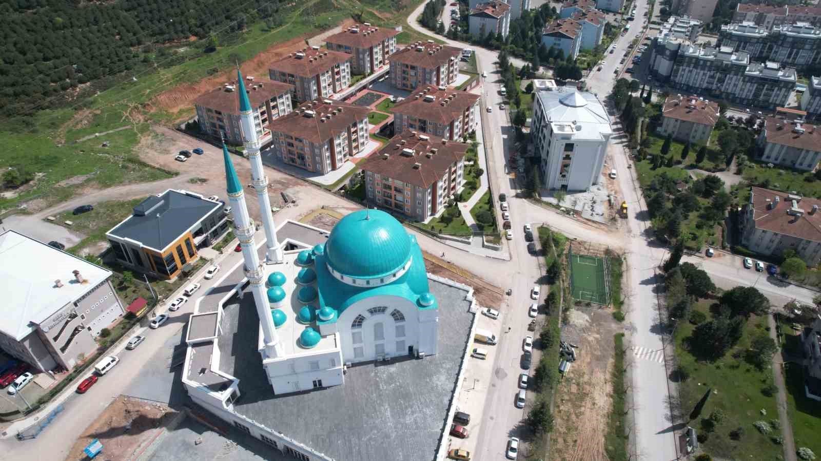 Derince Yesevi Camii Çevre Düzenlemesiyle Yeniden Canlanıyor