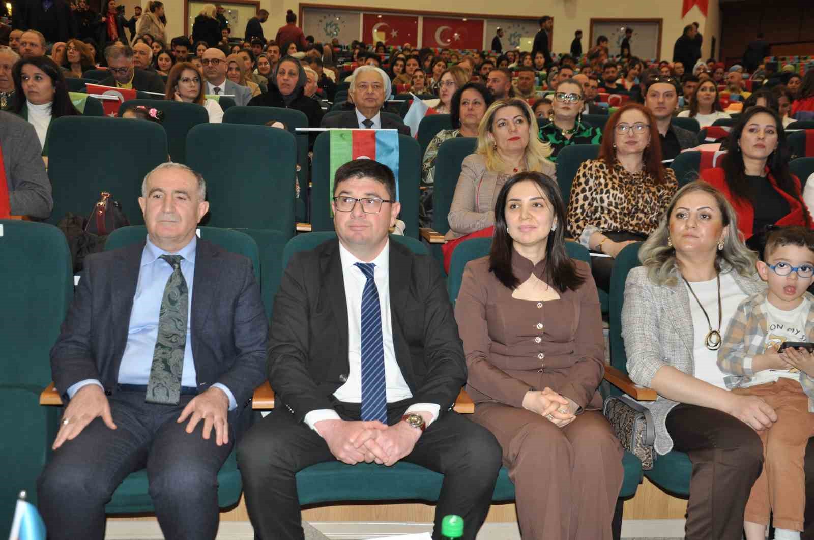 Kars’ta Azerbaycan-Türkiye Kültür Buluşmaları Renkli Anlara Sahne Oldu