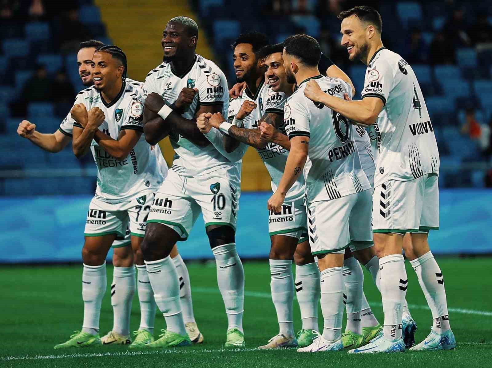 Kocaelispor'da Sözleşme Uzatımları ve Kalıcı Kadro Planlaması