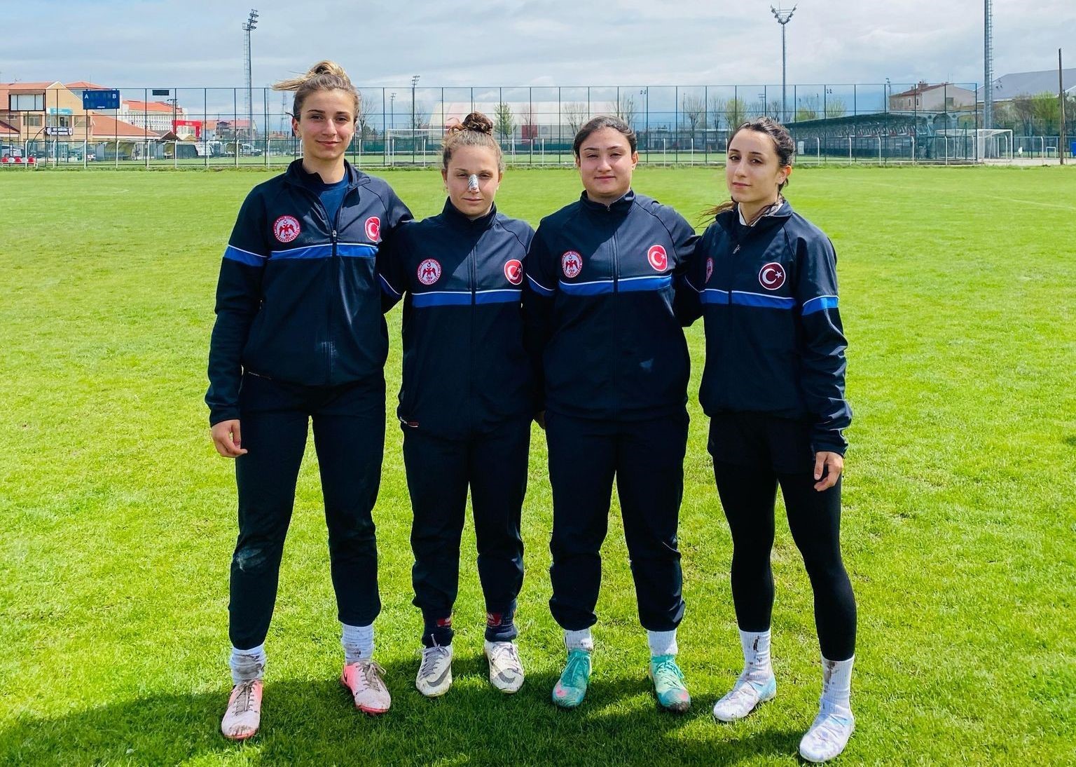 Körfez Gençlerbirliği Spor Kulübü Ragbi Kadın Takımı, milli takımlar kampında