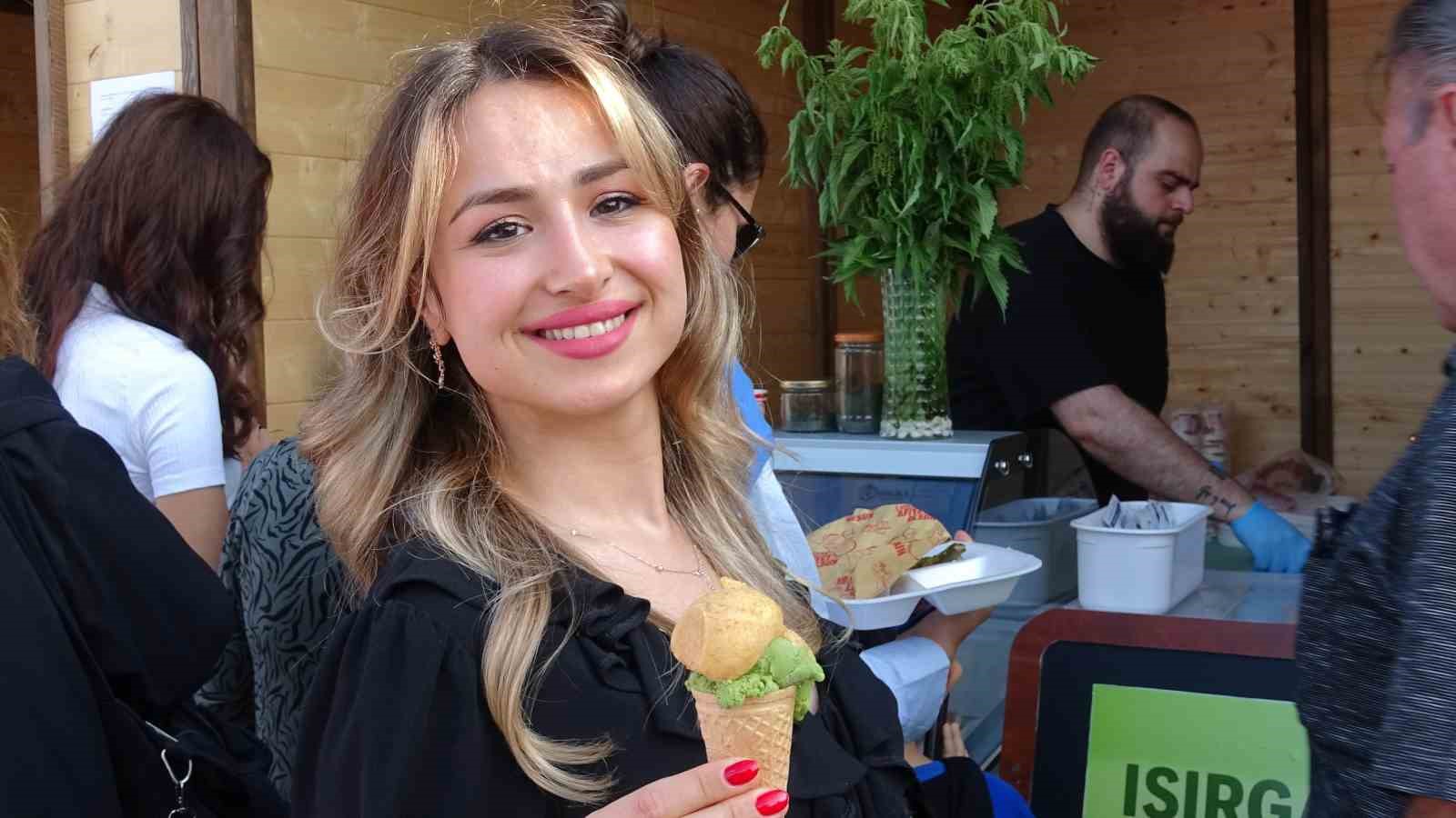 8 samsun yoresel ot yemekleri festivali basladi isirganli dondurma dikkat cekti