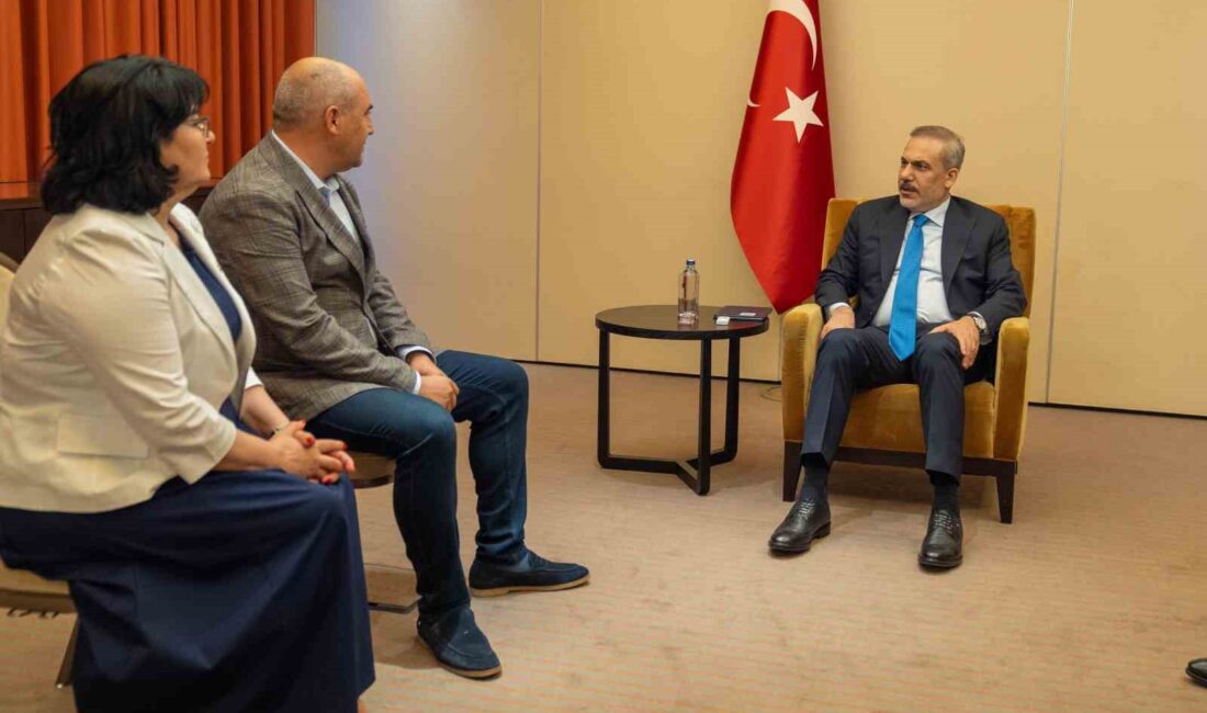 Dışişleri Bakanı Hakan Fidan, Ukrayna ziyareti çerçevesinde Gagauz Türkleri temsilcilerini
