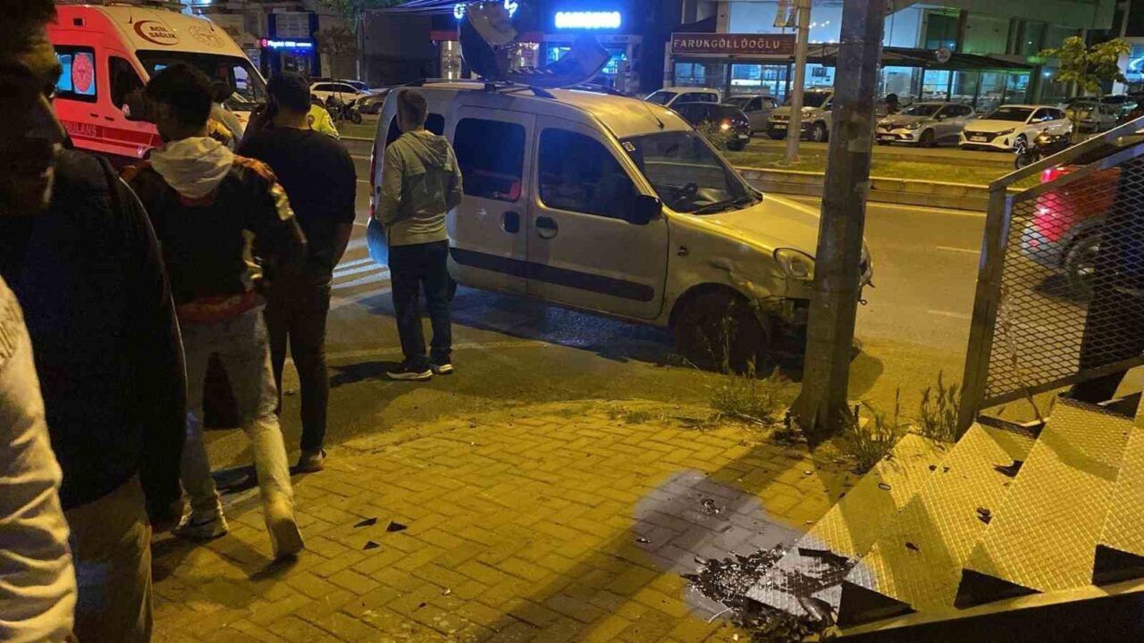 bir saat arayla iki kez kaza soku yasadi hastanede yasam mucadalesi veriyor 7b6afe42b083
