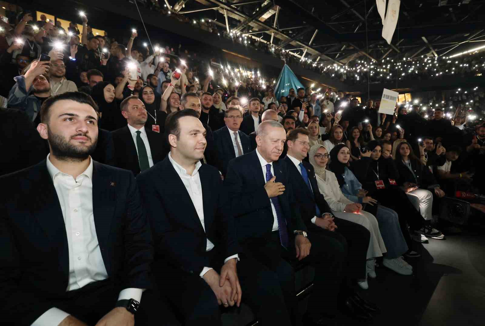 cumhurbaskani erdogan baris diplomasisinin onceligini dunyada bugun turkiye ustleniyor 1QuQV77B