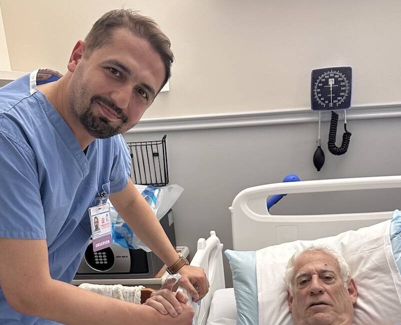 Türk Doktor New York'ta başarıyla gündem oldu. Türkiye'den her gençen