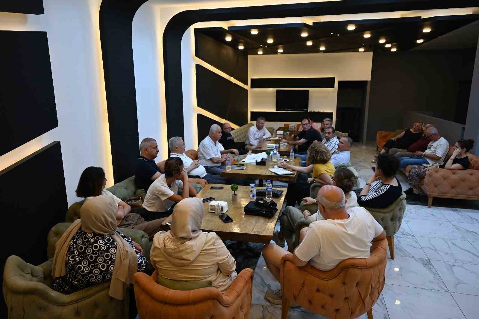 30 agustos zafer mahallesinde kimyasal koku krizi vatandaslar cileden cikiyor M5uBZvyh