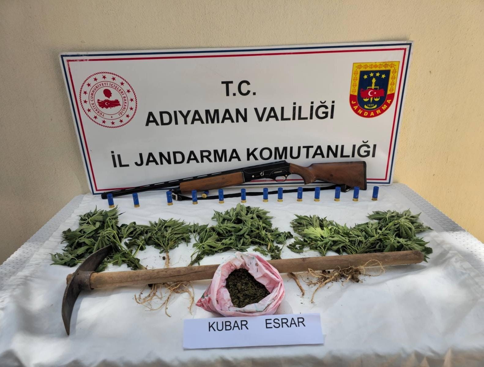 adiyaman il jandarma komutanliginin uyusturucu ile mucadele calismalari iqwhuUTY