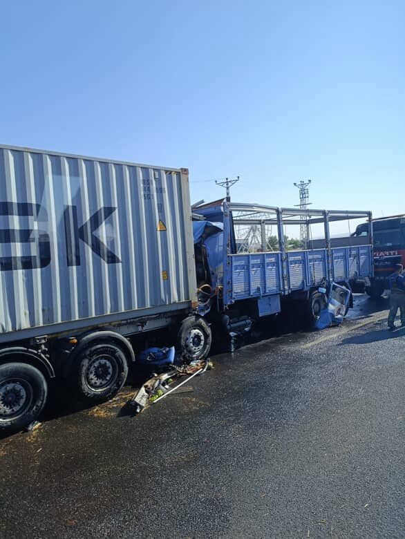 Ankara'da gerçekleşen kamyon kazasında sürücü ağır yaralandı. Olayla ilgili detaylar