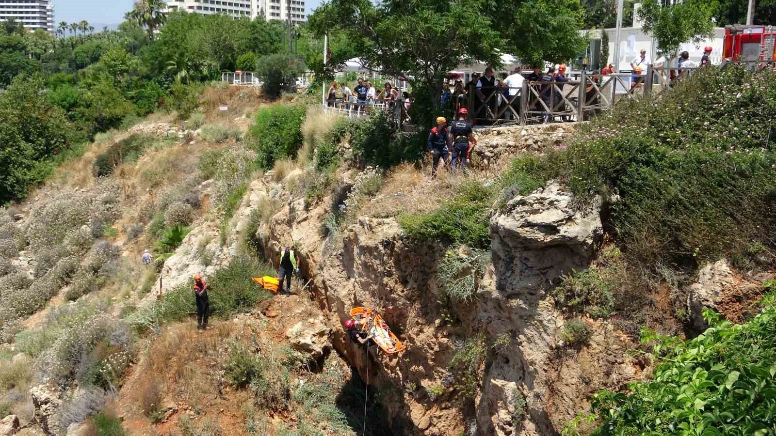 İtfaiye, AFAD ve Sağlık Ekiplerinin Müdahalesi