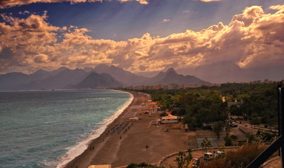 Antalya’da Aile Yılı kapsamında evlilik destek programları ve nikah törenleri