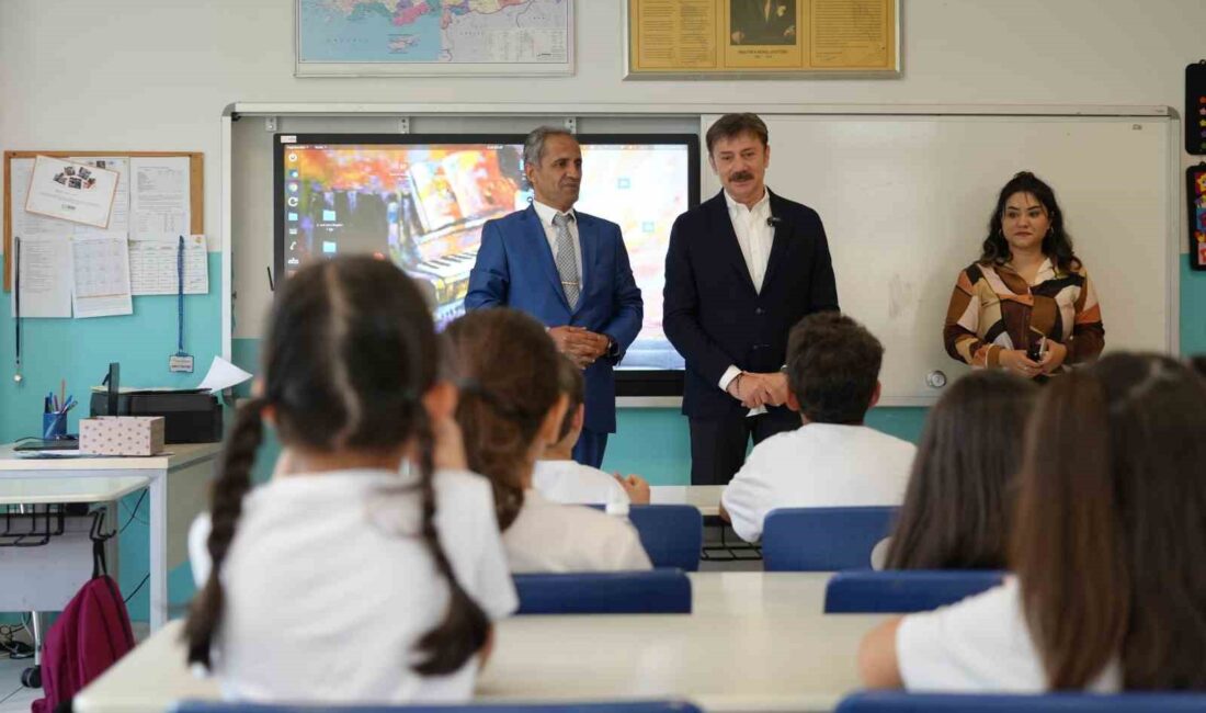 Bahçelievler’de eğitim sevincini paylaşıyor, gençlerle birlikte başarıya ulaşmanın gururunu yaşıyoruz.