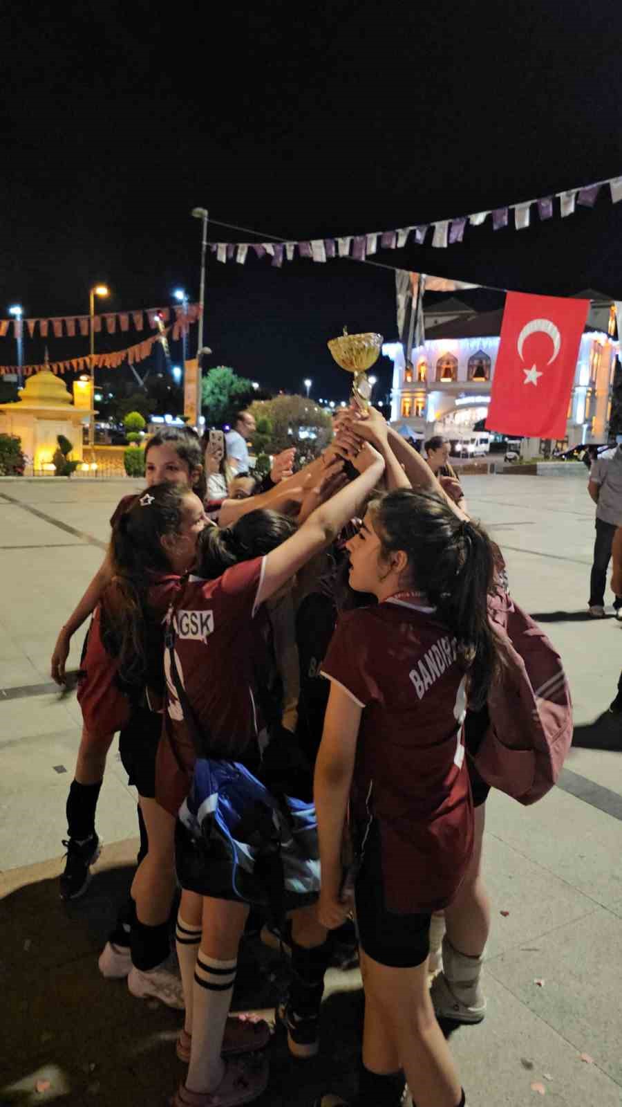 Coşkulu Kutlama