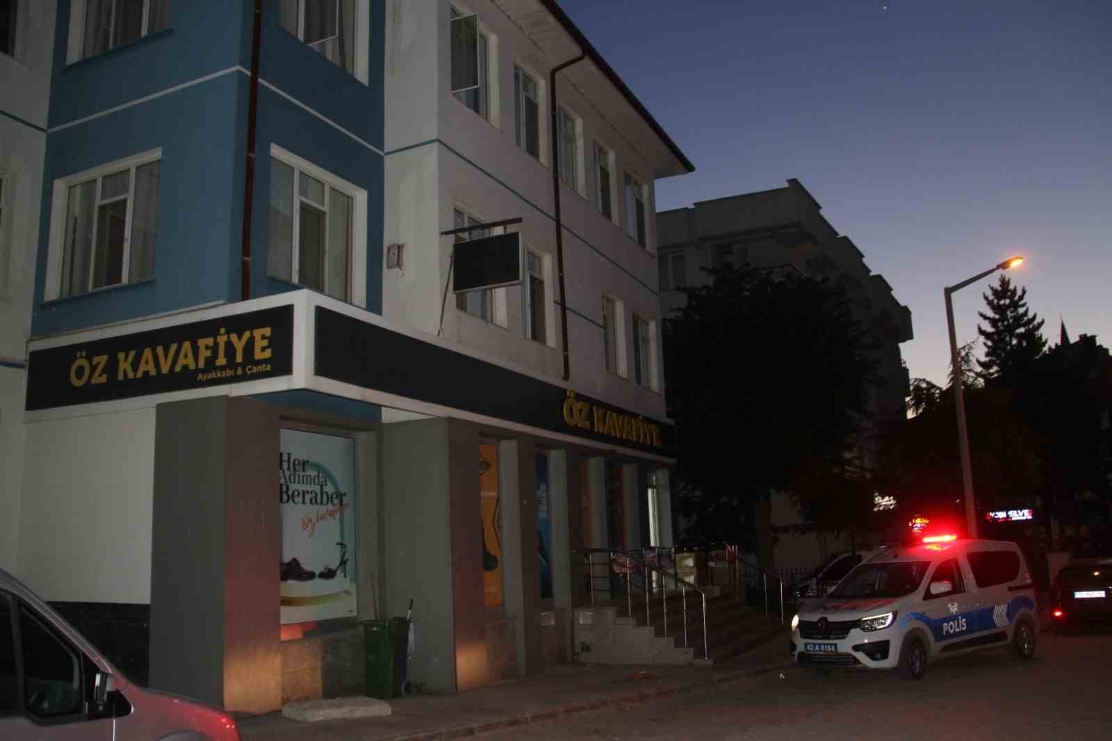 Beyşehir'de 2 yaşındaki çocuk penceden düştü, yaralandı. Olayla ilgili detaylar