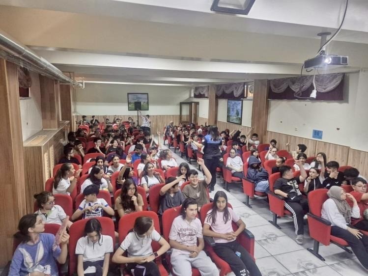Güvenli Gelecek İçin El Ele