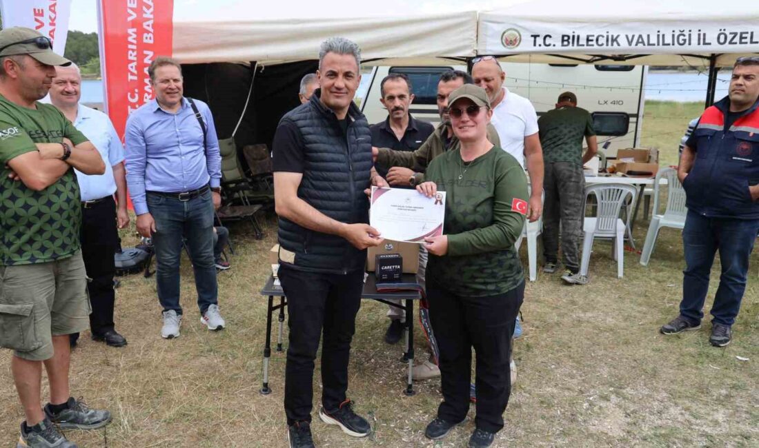Bilecik Pelitözü Gölpark'ta düzenlenen Turna Balık Avı Yarışması büyük ilgi