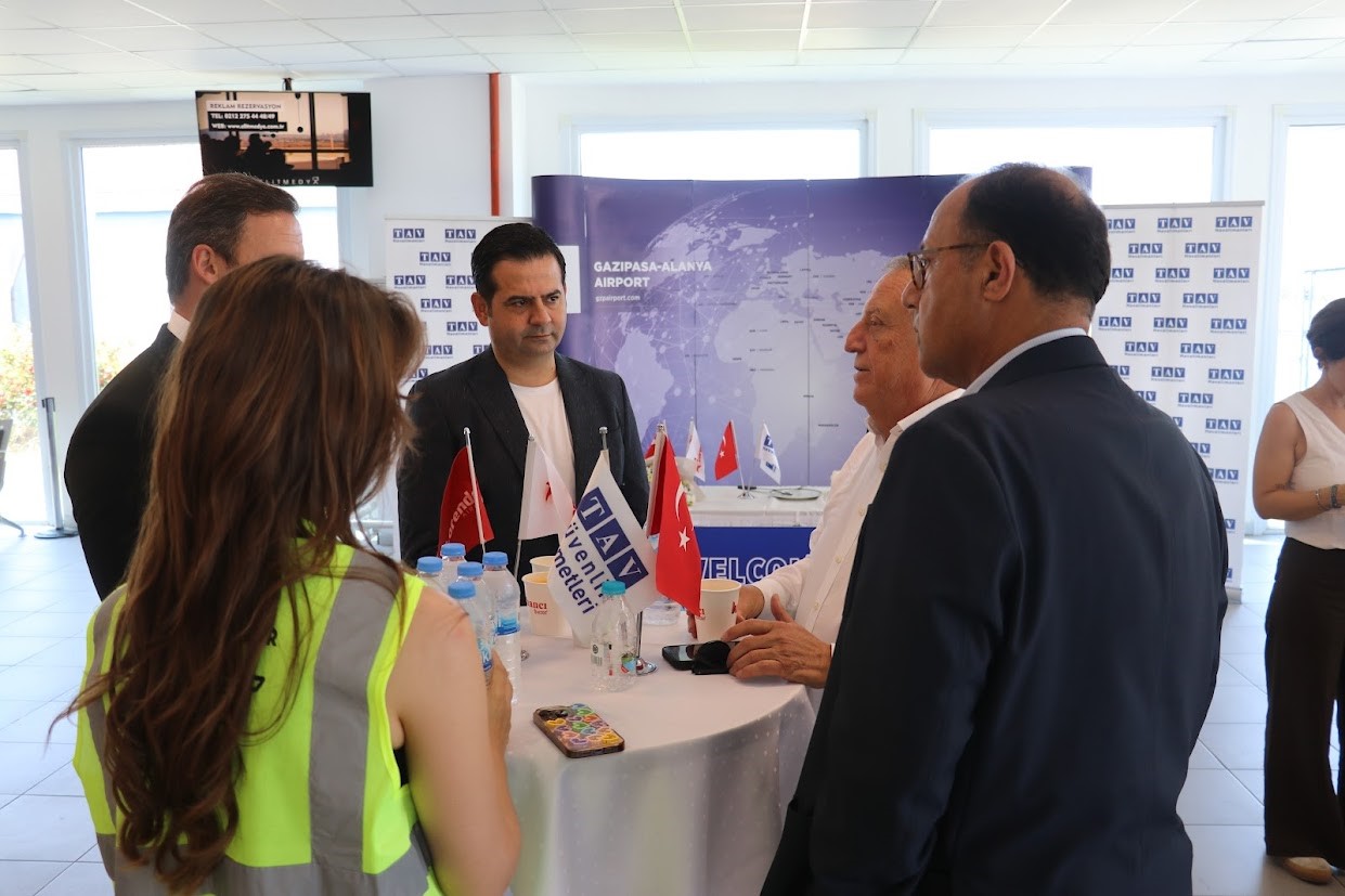 Budapeşte’den Gazipaşa’ya İlk Uçuş Gerçekleşti