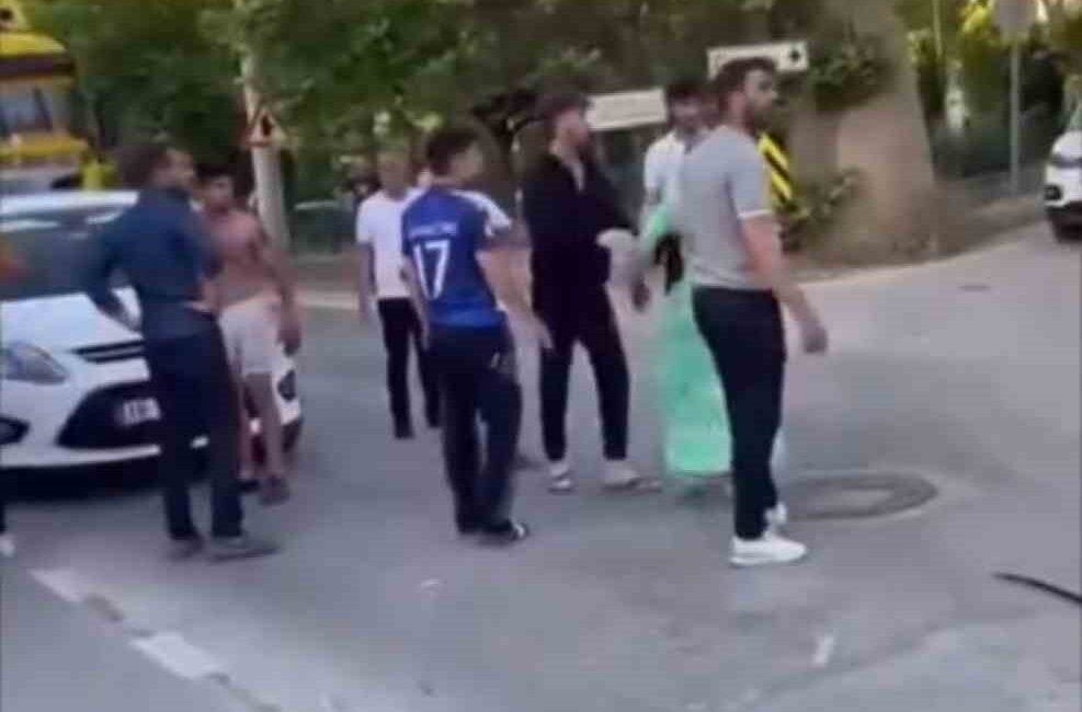 Bursa'da trafik kazası sonrası çıkan kavga olayını detaylarıyla anlatıyor, güvenlik