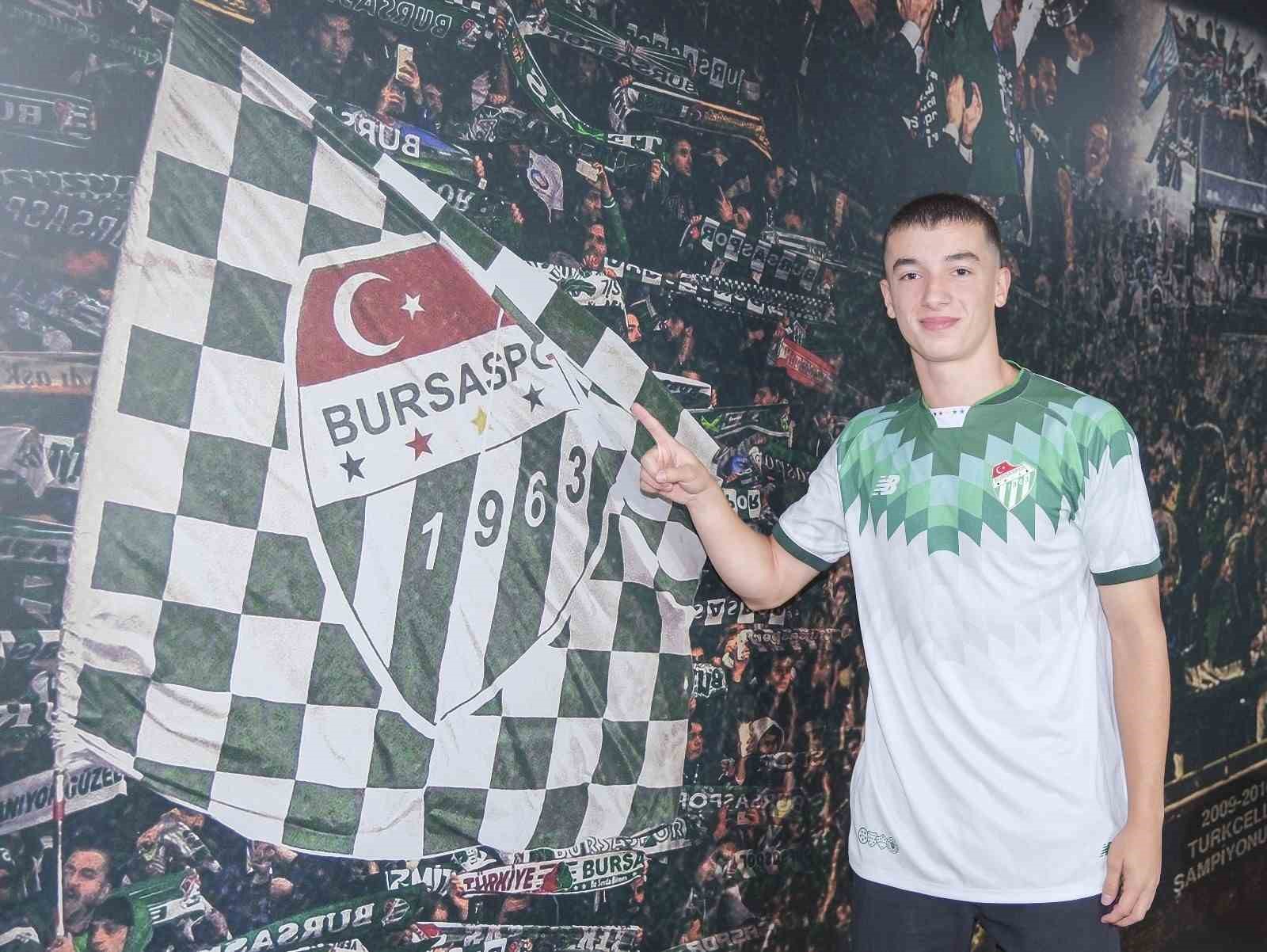 Bursaspor, Altyapısından Yetişen Yıldızlarıyla Gücüne Güç Katıyor