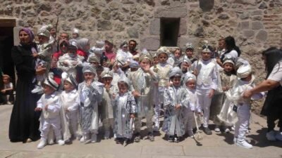 Çankırı'da 529 yıllık geleneksel vakıf ile düzenlenen toplu sünnet şölenini