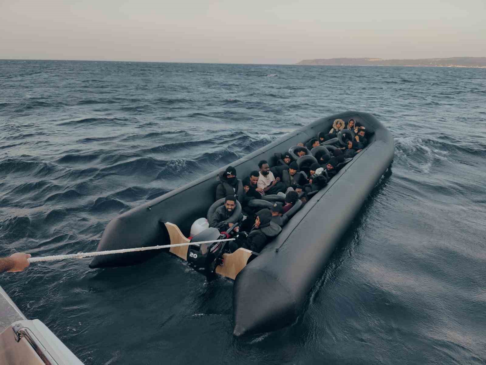 Çeşme Açıklarında Düzensiz Göçmenlerin Kurtarılması