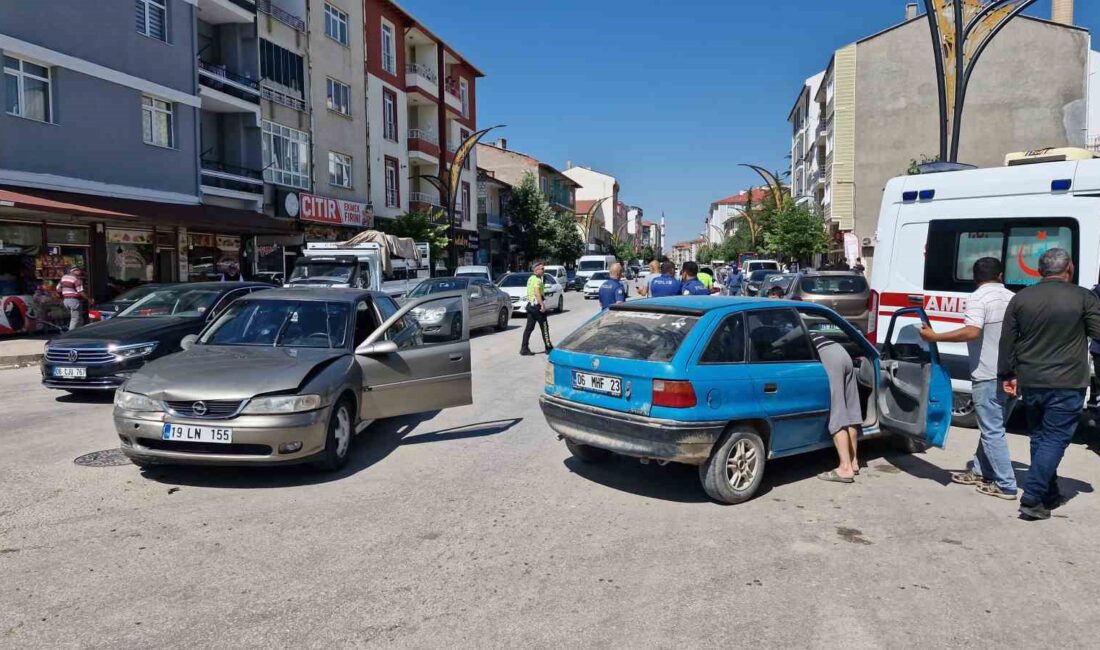 Çorum Alaca'da meydana gelen trafik kazasında 3 kişi yaralandı. Detaylar