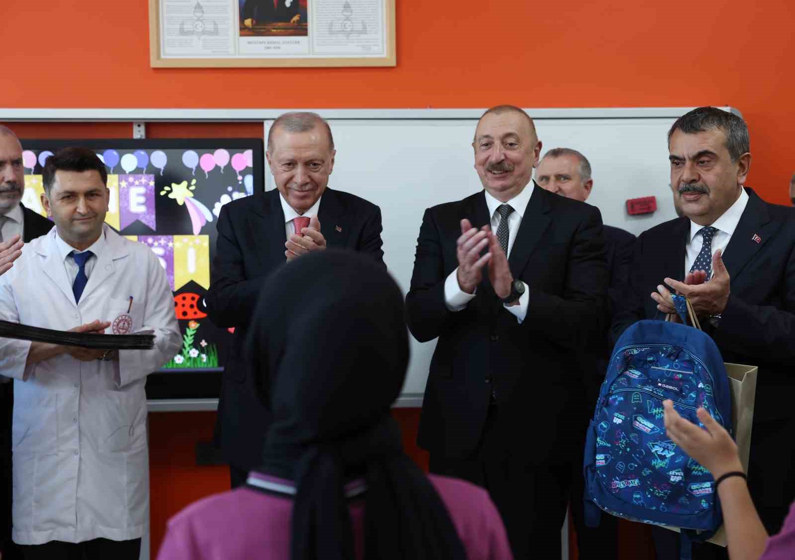 Azerbaycan Mahallesi’nde Eğitim ve Kültür Faaliyetleri