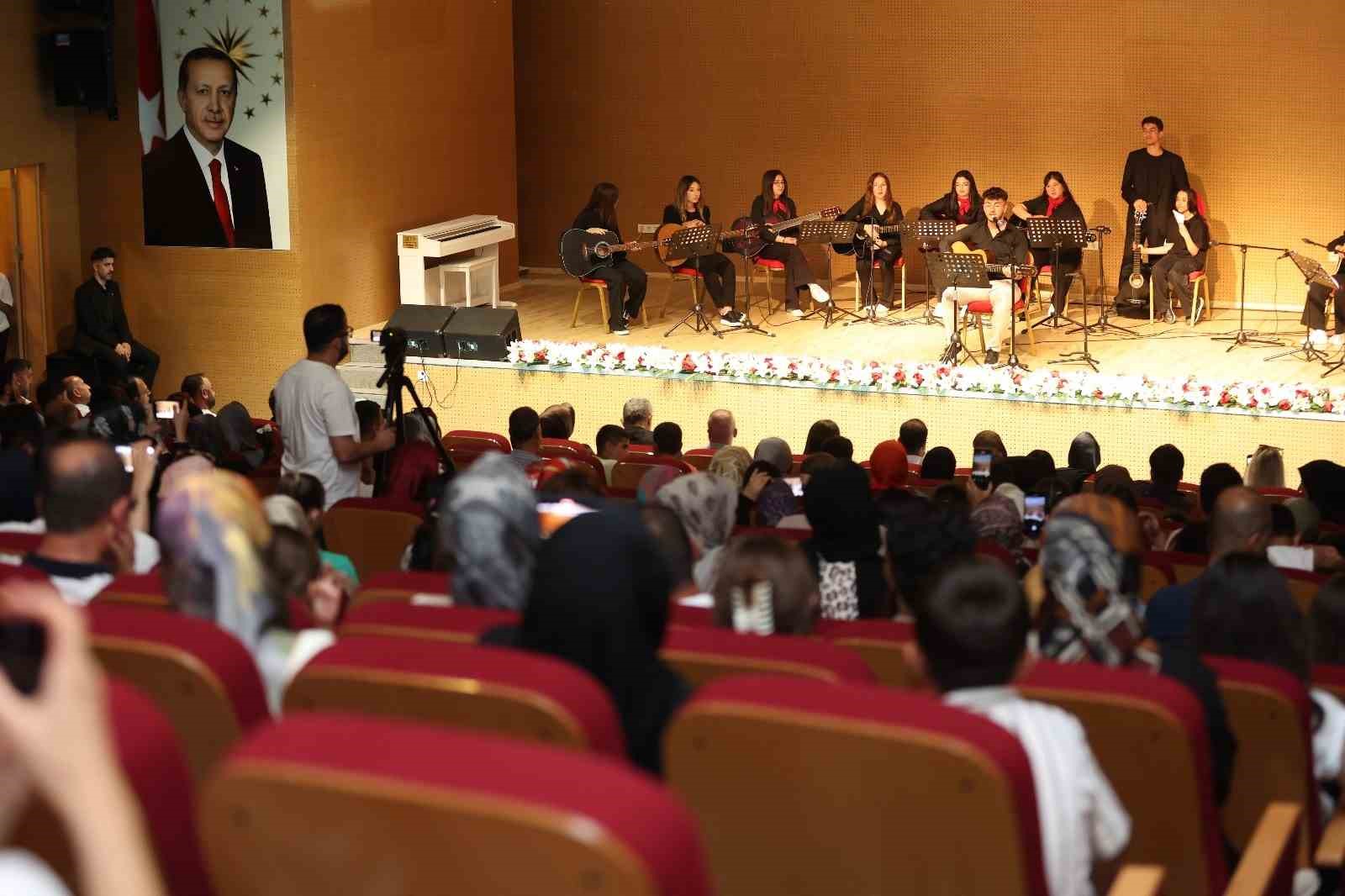 Giriş