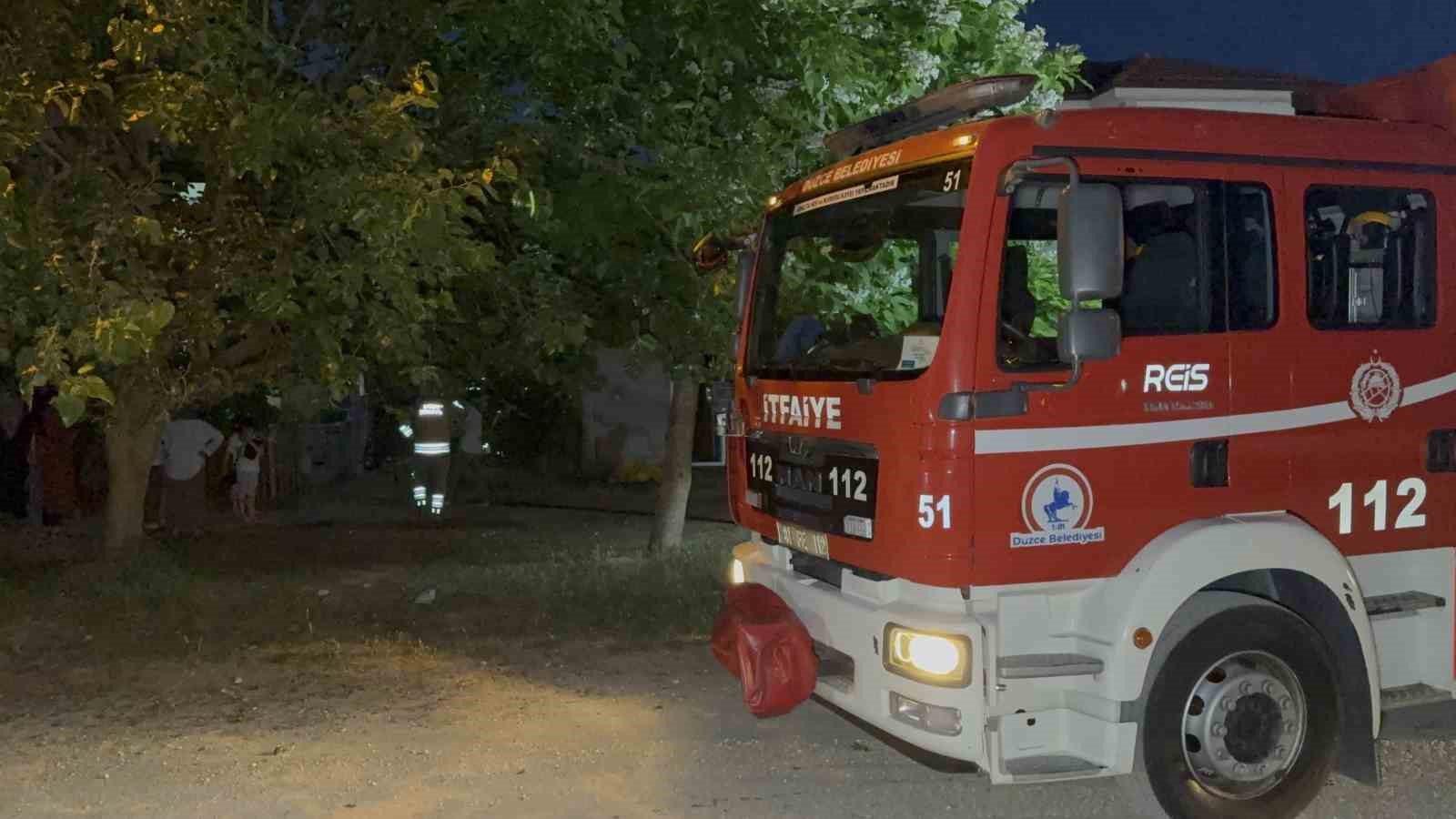 İtfaiye ve Güvenlik Ekiplerinin Müdahalesi