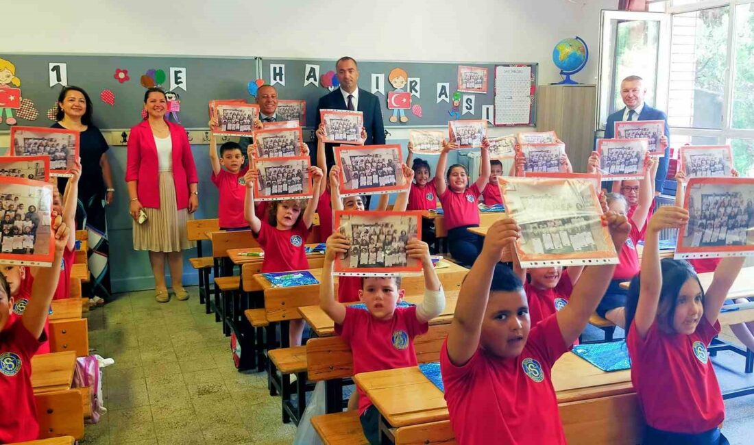 Edirne'de öğrenciler karne heyecanını yaşıyor. Yaz tatili öncesi başarılarını kutlamanın