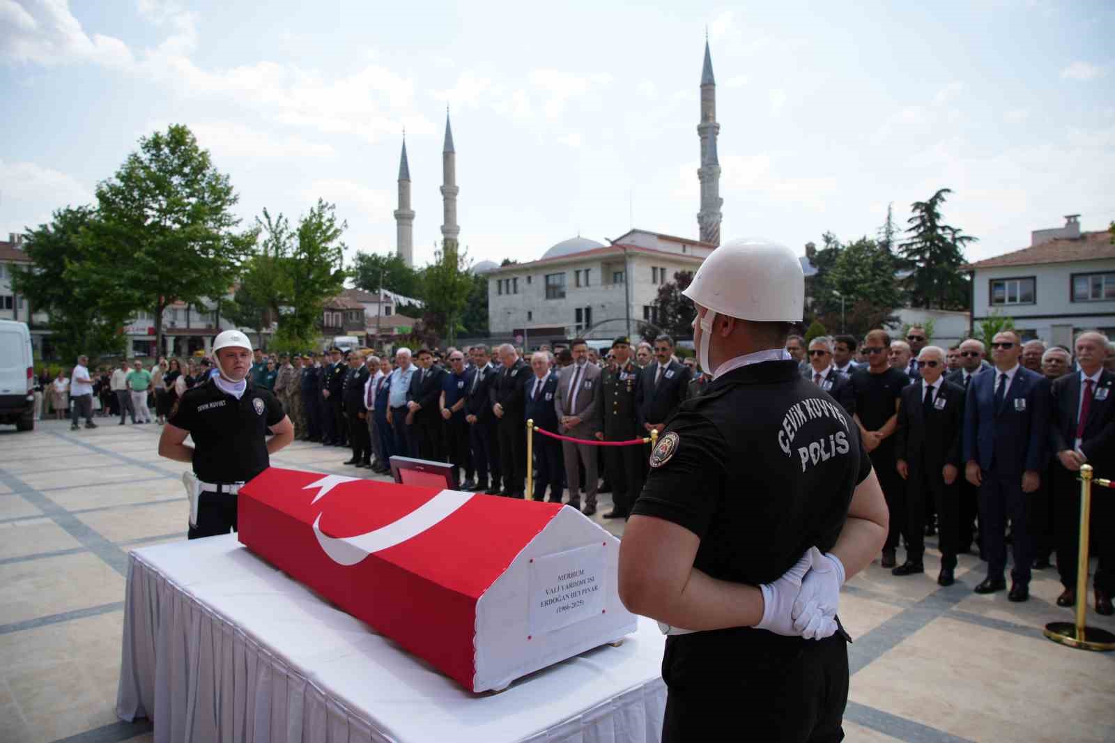 Aile ve Kamuoyu Duygularını Paylaştı