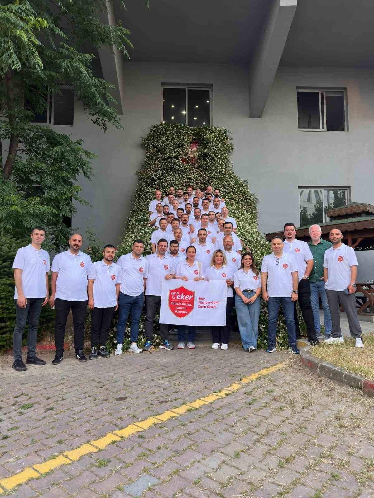 Eker Süt Ürünleri’nden Geleneksel Plasiyer Günü Kutlaması