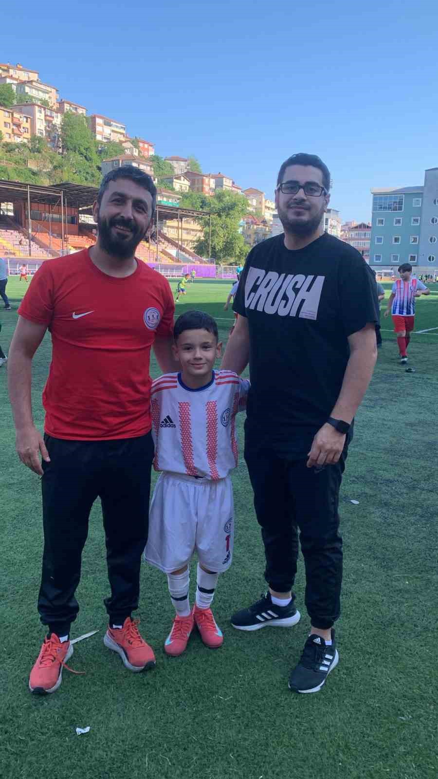 ereglinin parlayan yildizi 9 yasindaki yigit ali koc fenerbahceye transfer oldu c5ZNWLJp