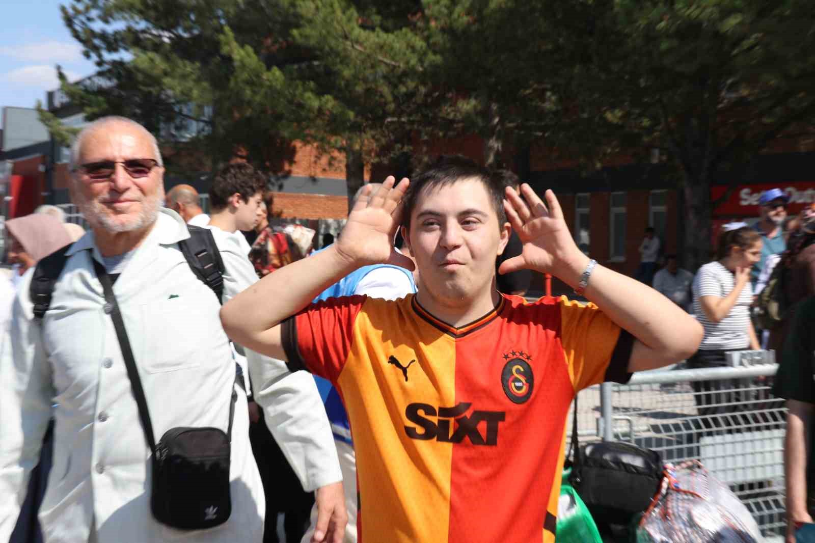 Emre Tekin'in büyük sevinci ve özel anlar