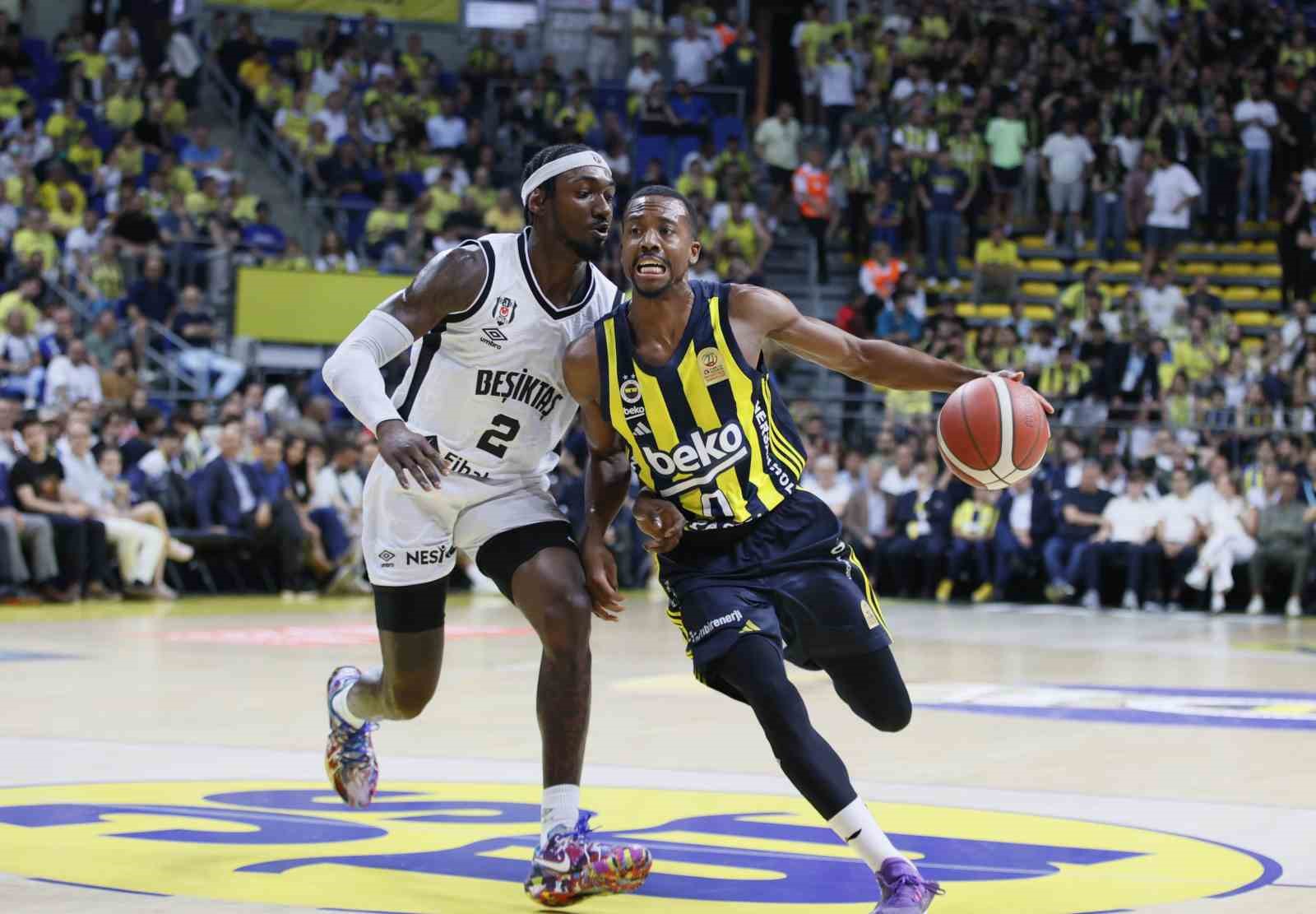 Türkiye Sigorta Basketbol Süper Ligi Final Serisinin İkinci Maçında Fenerbahçe Beko Zaferi
