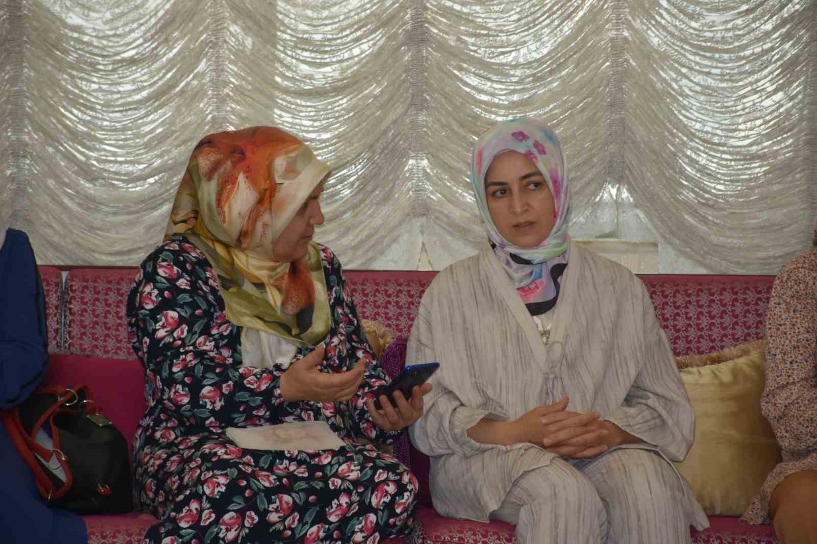 Kültürel Bağları Güçlendiren Sohbetler ve Anılar