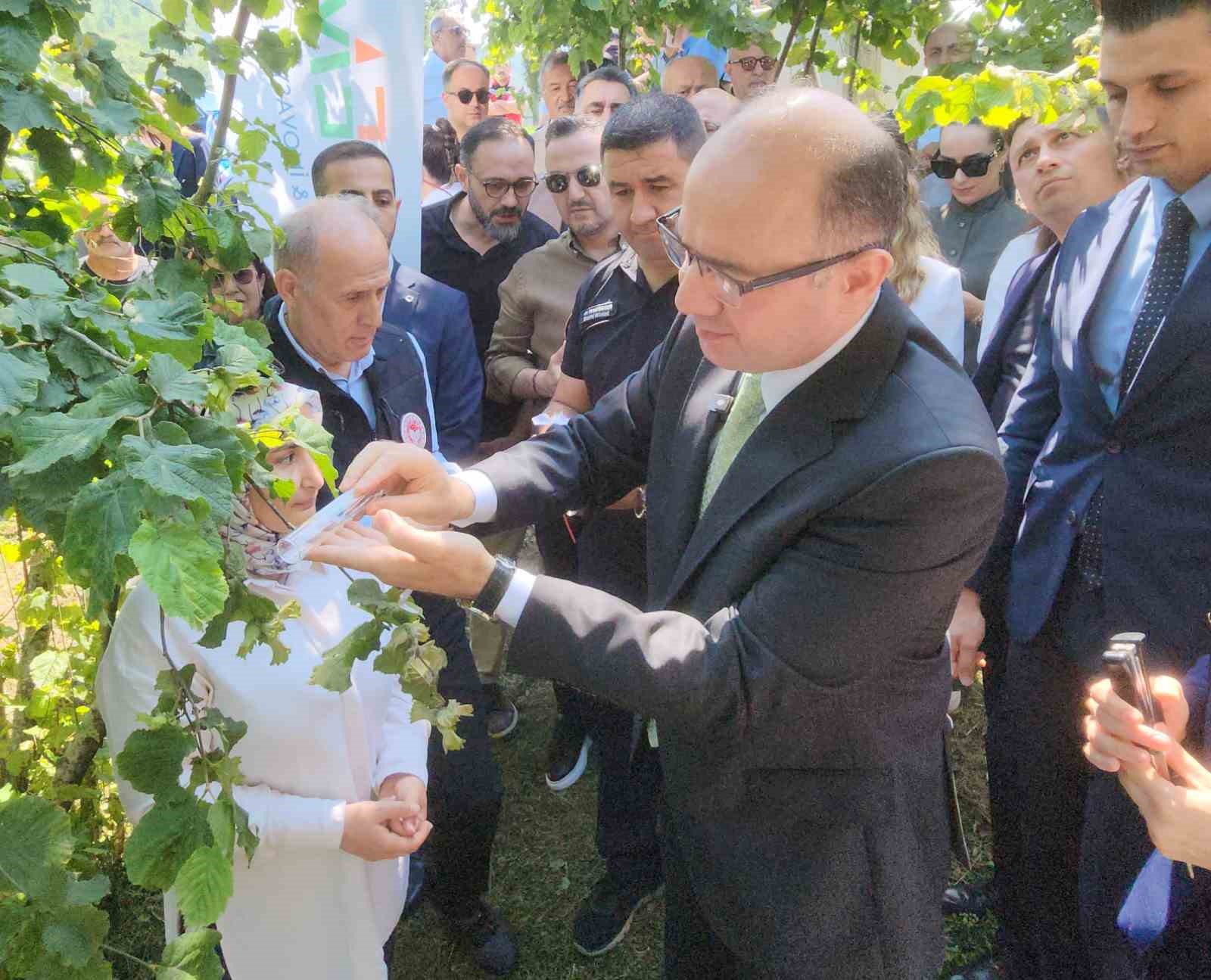 Salınma Töreni ve Biyolojik Mücadele Stratejisi