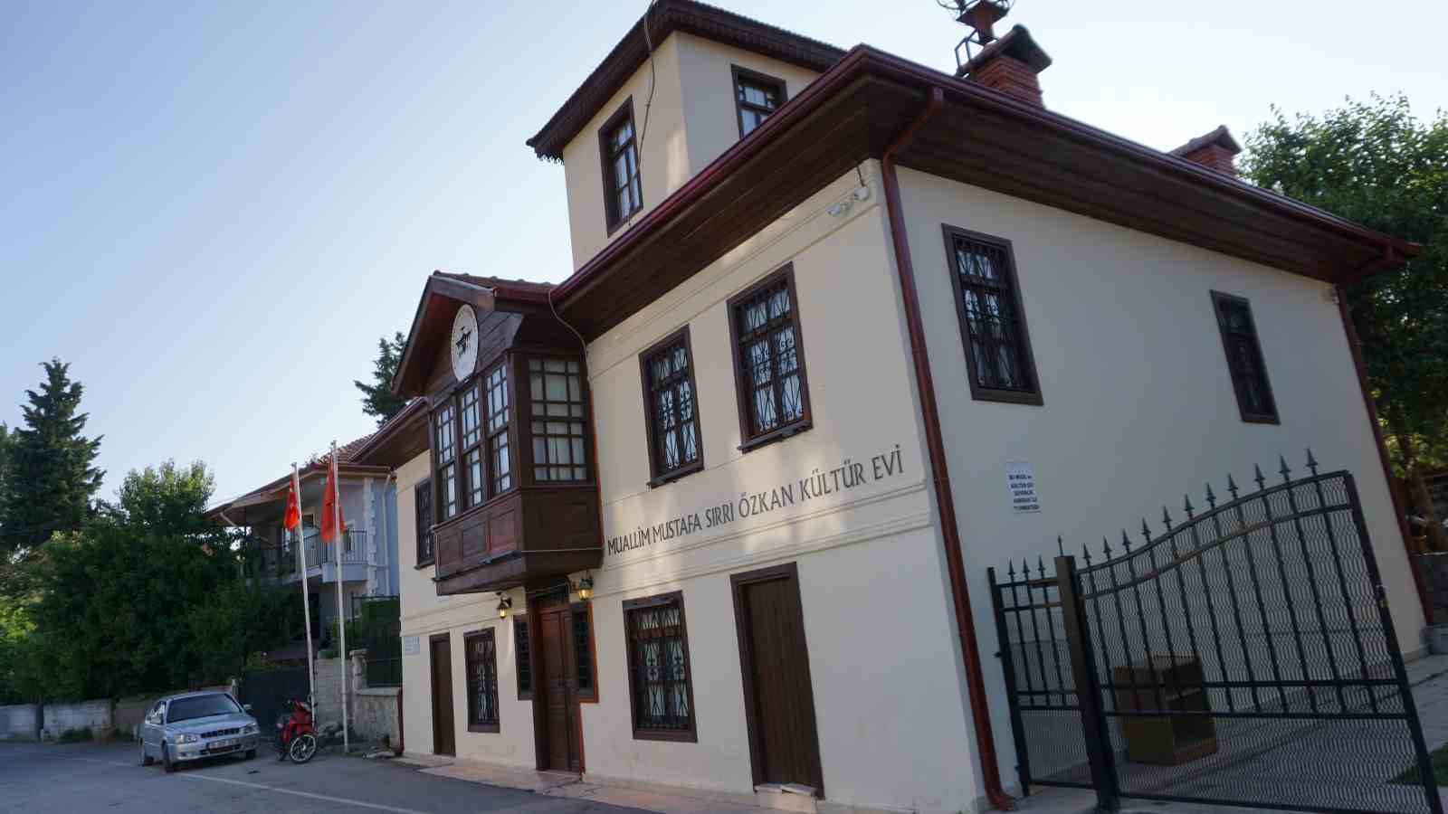 Gelenek ve Günümüz Buluşması