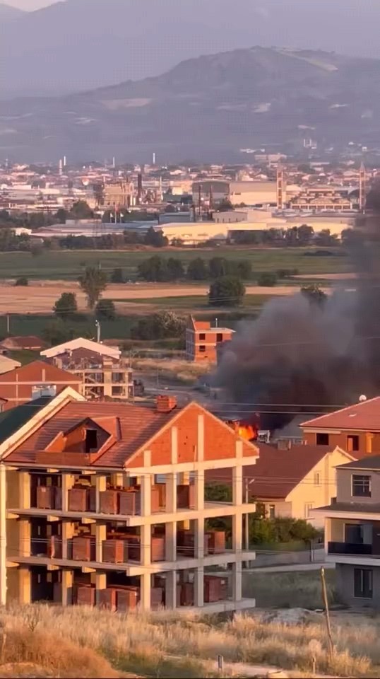 İnegöl’de Çatı Yangını ve Yaralanma Olayı