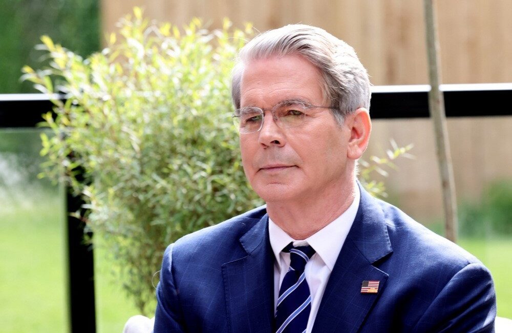 İngiltere Başbakanı Keir Starmer, İran-İsrail gerilimi hakkında önemli açıklamalarda bulunuyor.