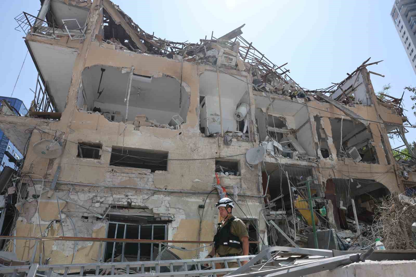 İran’dan İsrail’e Balistik Füze Saldırısı: 65 Yaralı