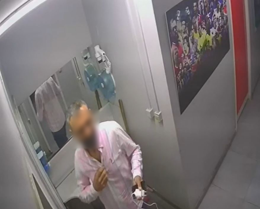İstanbul Arnavutköy'de cep telefonu hırsızlığı güvenlik kameralarına yansıdı. Detaylar ve