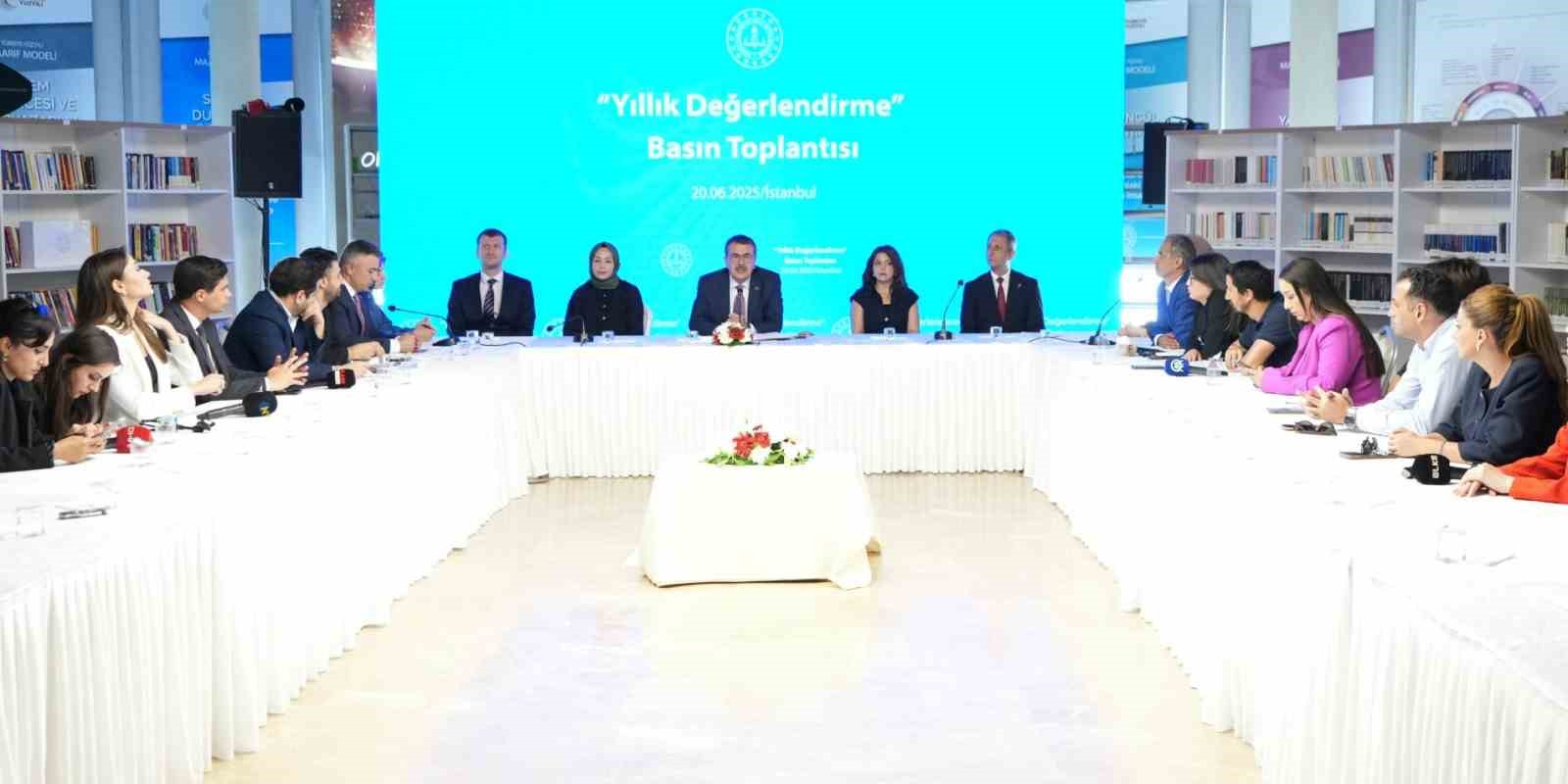 Türkiye Yüzyılı İçin Yeni Eğitim Vizyonu: Maarif Modeli ve Yenilikler